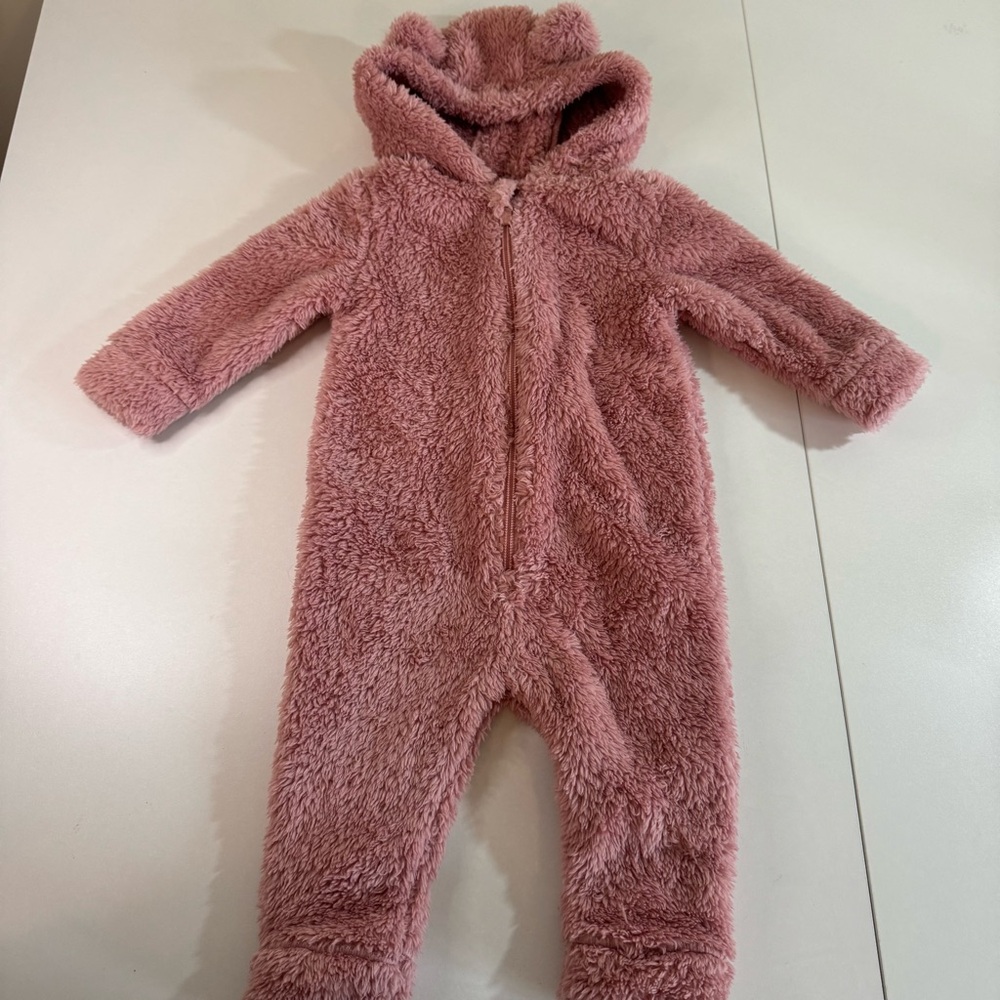 Old Navy Baby Girl Winter Sherpa Outerwear bodysuit Size 6-12 Months